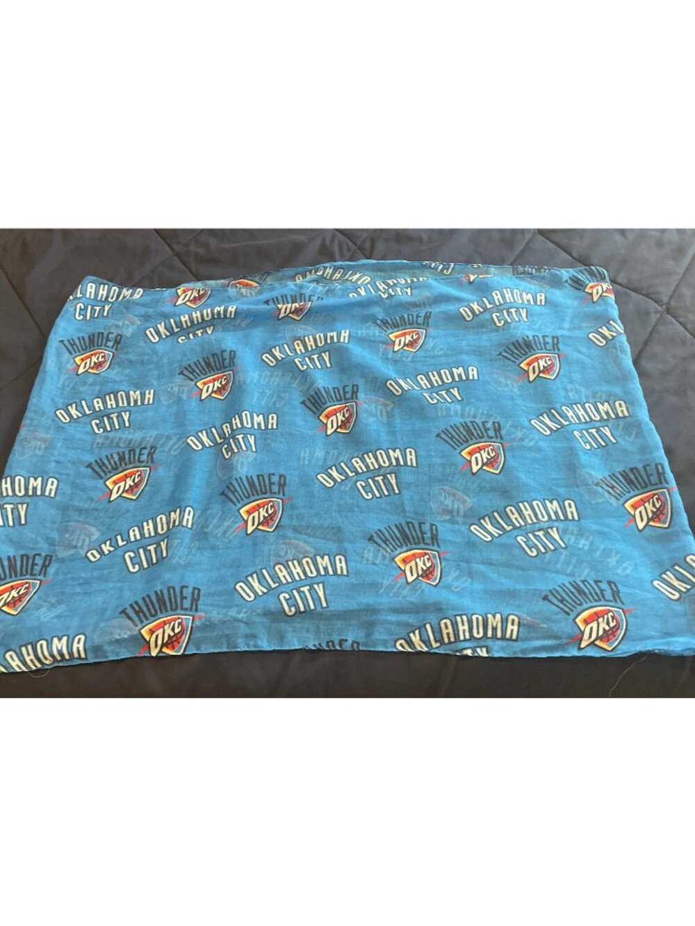 NBA-OKLAHOMA CITY THUNDER--Women's Team Logo Infinity Scarf - Blue
